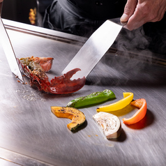 演出鉄板ステーキ&ＢＡＲココットアルファ京都河原町の写真2