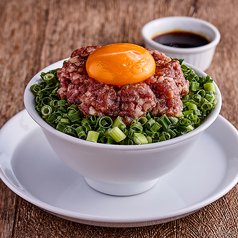 馬肉トロ丼