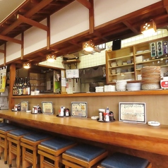 【カウンタ―全7席】お一人様も気兼ねなくご利用いただけるカンター席です。