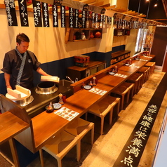 【1階フロア】カウンター12席♪茶釜のライブ感が味わえます！