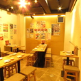 白と木材を基調とした店内は清潔感も◎26名様まで貸切も承っております。店舗まで御連絡を♪