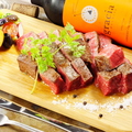 料理メニュー写真 黒毛和牛霜降り塊肉ステーキ (150g)