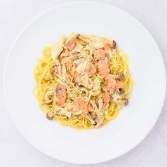 サーモンとキノコのスパゲティ