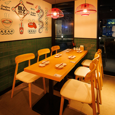 《少人数様向けテーブル席》【4名様から6名様】普段使いの飲み会や女子会におすすめのお席です。