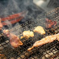 1串1串丁寧に焼き上げるこだわりの炭火焼鳥