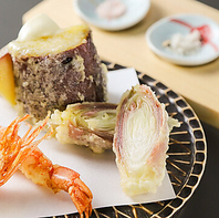 カフェ風のモダン空間で、関西風鰻と美酒に酔う夜