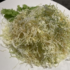 山盛りキャベツ千切り