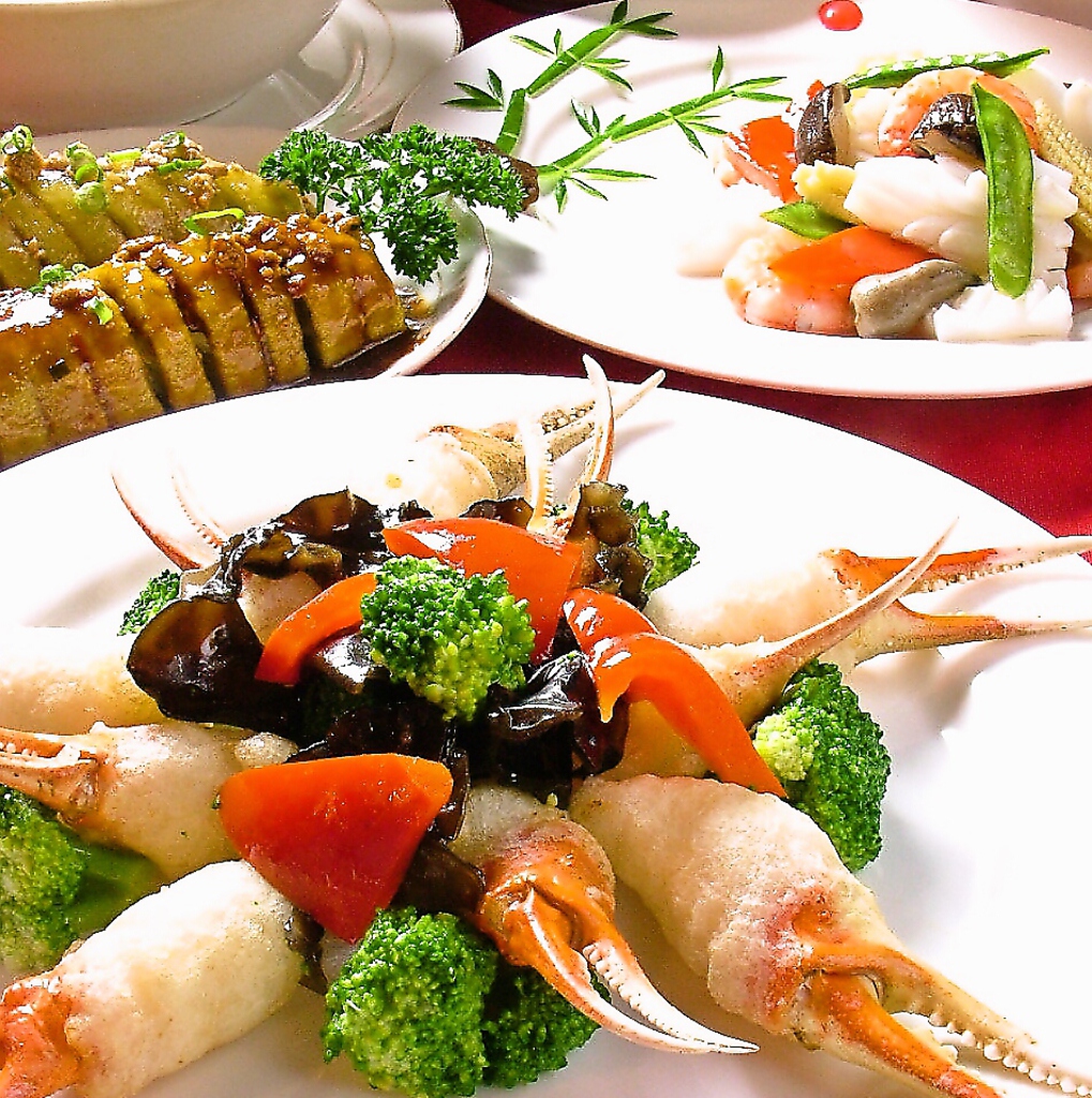 ボリューム満点・お手頃価格！龍凰飯店自慢のコースは飲み放題付4000円～