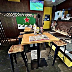 モニター圏内の、中央テーブル席！