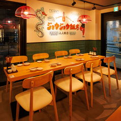 《中人数様向けテーブル席》【6名様から8名様】同窓会や合コンにおすすめのお席です。