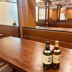 姫路駅から徒歩圏内の好立地に佇む当店は、アクセス抜群で待ち合わせにも便利。店内は清潔感あふれる和モダンな空間が広がり、落ち着いた雰囲気の中でゆったりとお過ごしいただけます。デートや女子会、接待にも最適な個室も完備しており、周囲を気にせずプライベートな時間を満喫いただけます