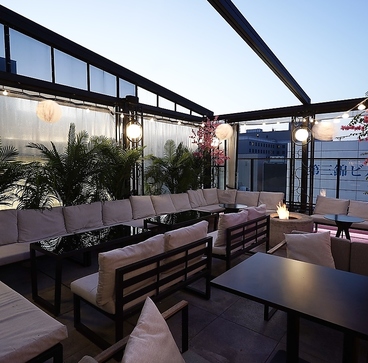 ルーフトップダイニング Roopの雰囲気1