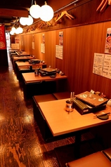 みんなで盛り上がりやすい4名テーブル