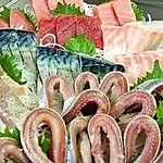 市場から新鮮な魚を仕入れてご提供いたします◎