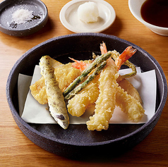 海老と季節野菜の天ぷら盛り合わせ