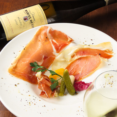 Wine ＆ Bar The Puzzle　ワイン　アンドバー　ザ　パズルの写真