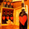 イタリアワインを中心に豊富に品ぞろえ！かわいいパッケージのワインもたくさんあり、お食事をさらに愉しくさせてくれます★