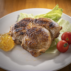 3種ハンバーグと週末限定ステーキを贅沢に堪能