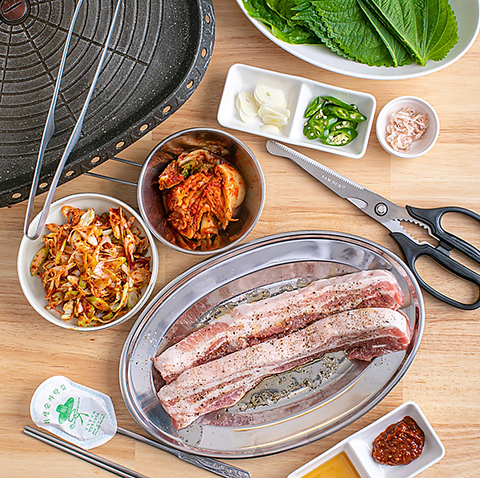 Korean Dining qggR