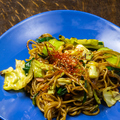 料理メニュー写真 旨辛焼きそば