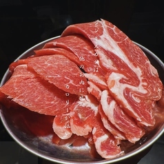 臭みが全然ない！ミディアムレアがオススメの新鮮ジンギスカン