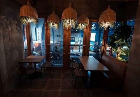 洗練されたデザイナーズ空間で韓国料理を楽しむ♪