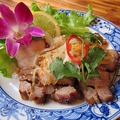 料理メニュー写真 タムさんの特製塩豚　(Thit Heo Chien Muoi)