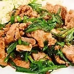 もちろんレバニラなどの海鮮料理以外もご用意あり◎きっと好きな料理が見つかるはず！