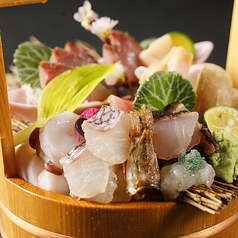 人気居酒屋せんから金沢港直送のお刺身をおかもち1人前