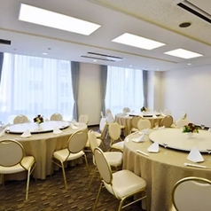 「すみれの間」円卓スタイル