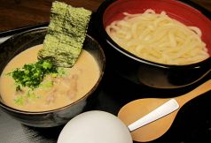 胡麻ダレのつけうどん