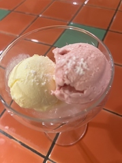 ２種のアイスクリーム～バニラ&ストロベリー～