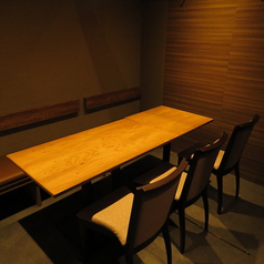 個室風喫煙可能テーブル席を完備！