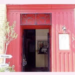 この外観が目印☆　イオンモールすぐ　県庁通りに入って徒歩1分