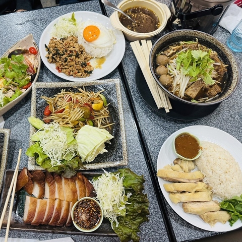 ディンディン アジアン料理の写真