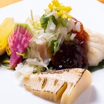 四季を感じる季節の食材を満喫…。身体が喜ぶ旬のお料理の数々。