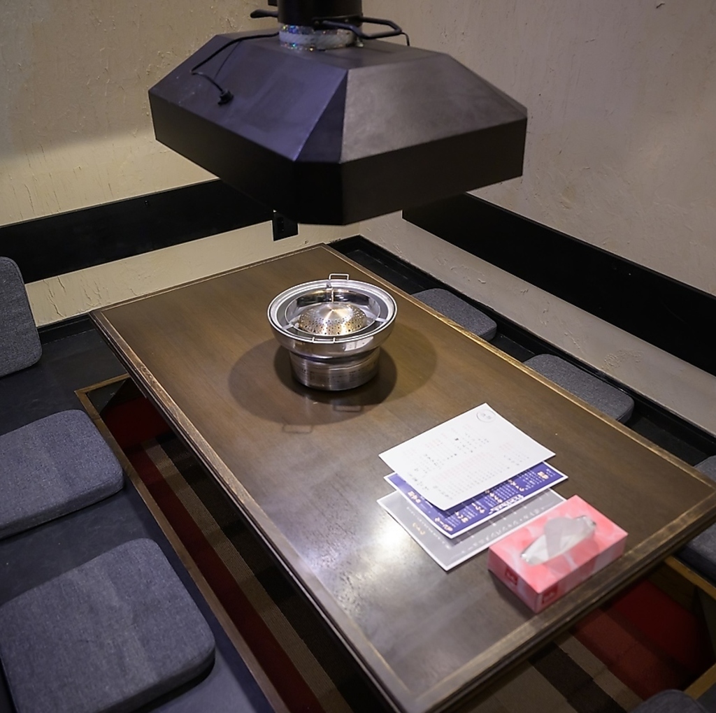 6～8名様でご利用可能な掘りごたつ席◎足を伸ばしてお寛ぎ頂けます。お子様連れのお客様も大歓迎です