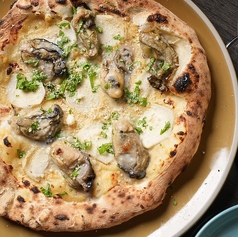 一夜干し牡蠣と里芋の柚子味噌ピザ