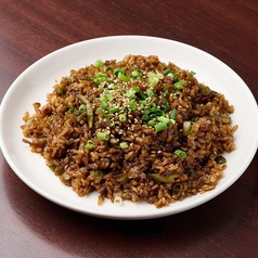 黒チャーハン
