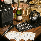 プロジェクターの大画面がある当店。好きな映像はもちろんだが、ビンゴマシーンも貸出してるので、いつものビンゴも迫力がでて盛り上がりも倍増♪思い出のスライドショーやムービー、アーティストの映像なども自由に。 