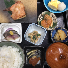 人気の日替わり定食1000円