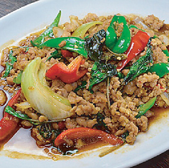 鳥/豚のバジル炒め(パッカパオガイ/ムー)