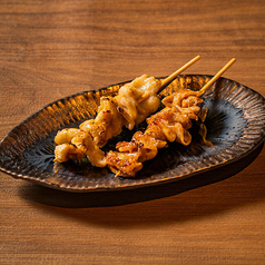 【鶏皮串】