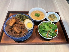 ランチ　ルーロー飯セット