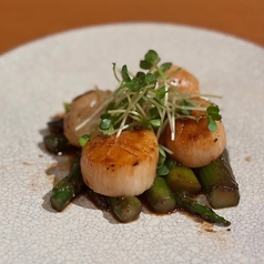 ホタテとアスパラのバター醤油炒め