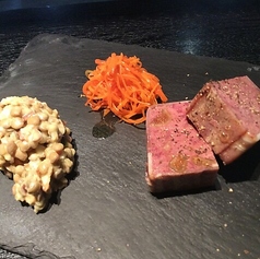 白レバーとドライイチジクのパテの写真