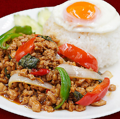 カオカパオ(鶏肉バジル炒めご飯)