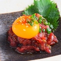 料理メニュー写真 桜肉のユッケ仕立て