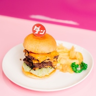 ビジュアル満点！絶品ハンバーガー