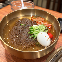 焼肉と一緒に、韓国料理も